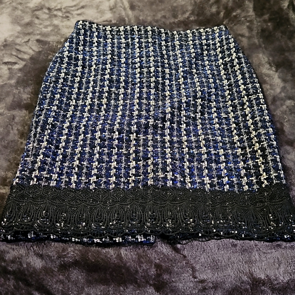 Size 0 Ann Taylor skirt‎